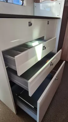 Fahrzeugbild Bürstner Limited T 690 G Listenpreis 94.543€ #11