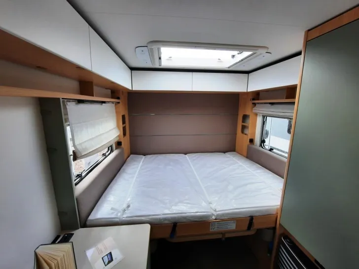 Fahrzeugbild LMC Style 400 F #10