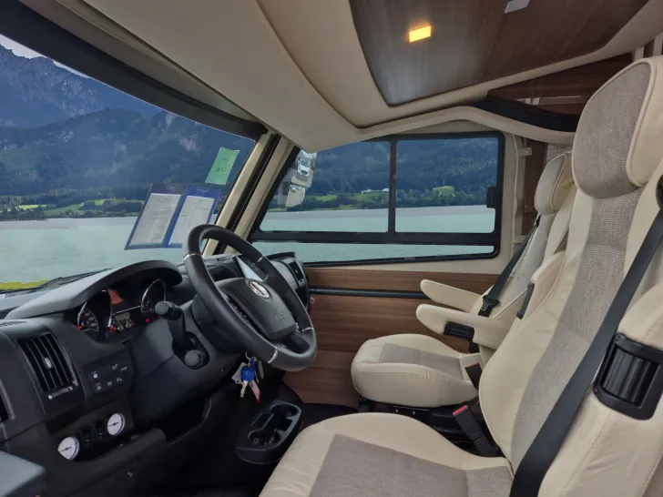 Fahrzeugbild Eura Mobil Integra 760 QF #9