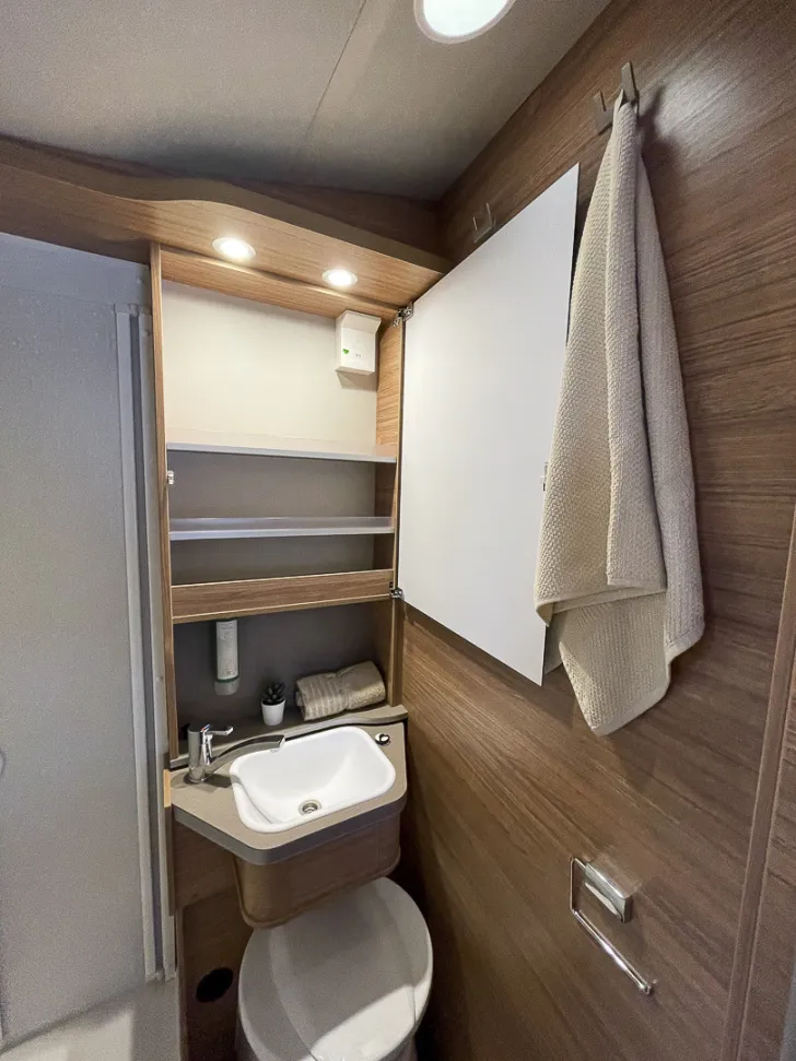 Fahrzeugbild Weinsberg CaraCompact Suite MB EDITION [PEPPER] 640 MEG #31