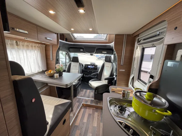 Fahrzeugbild Weinsberg CaraCompact Suite MB EDITION [PEPPER] 640 MEG #41