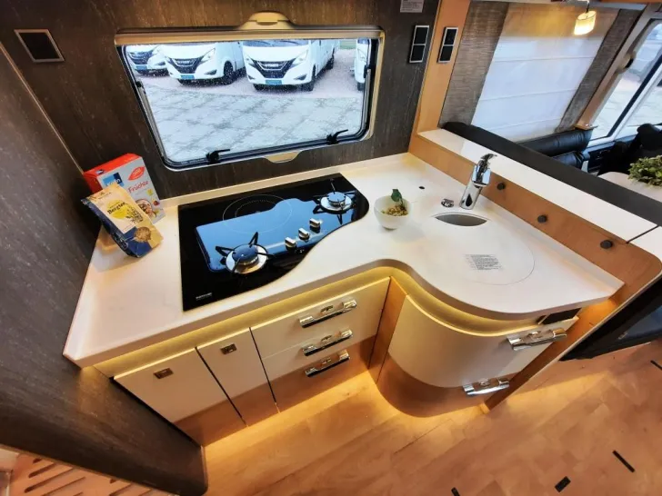 Fahrzeugbild Hymer B-Klasse ML I 880 Verfüg. Sparen Sie 19.300,- €! #13