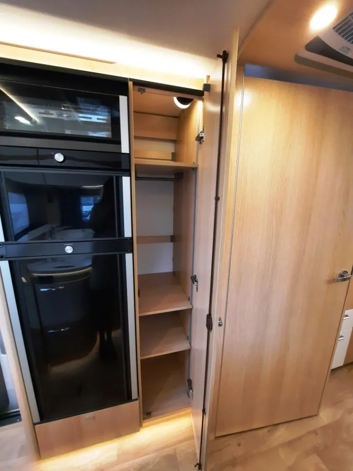 Fahrzeugbild Hymer B-Klasse ML I 880 Verfüg. Sparen Sie 19.300,- €! #22