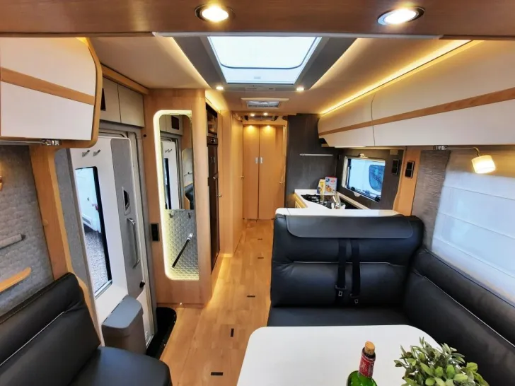 Fahrzeugbild Hymer B-Klasse ML I 880 Verfüg. Sparen Sie 19.300,- €! #6