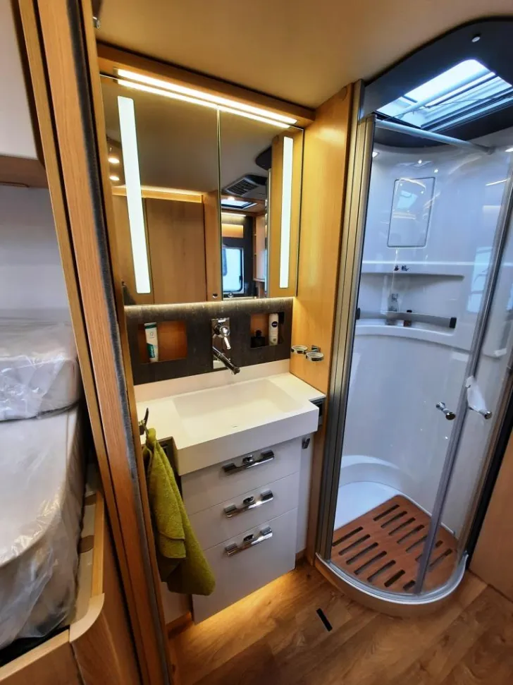 Fahrzeugbild Hymer B-Klasse ML I 880 Verfüg. Sparen Sie 19.300,- €! #17