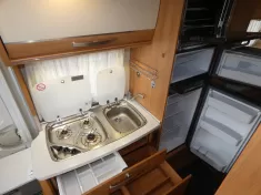 Bild 10 Hymer Exsis-i 588 - elektr.  Hubstützen uvm. -