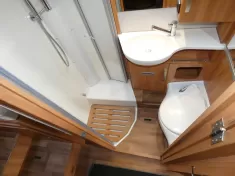 Bild 15 Hymer Exsis-i 588 - elektr.  Hubstützen uvm. -