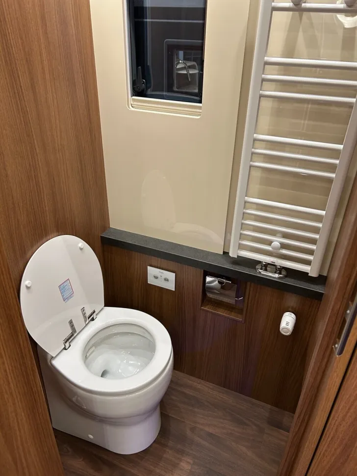 Fahrzeugbild Carthago chic s-plus I 61 XL LE #14