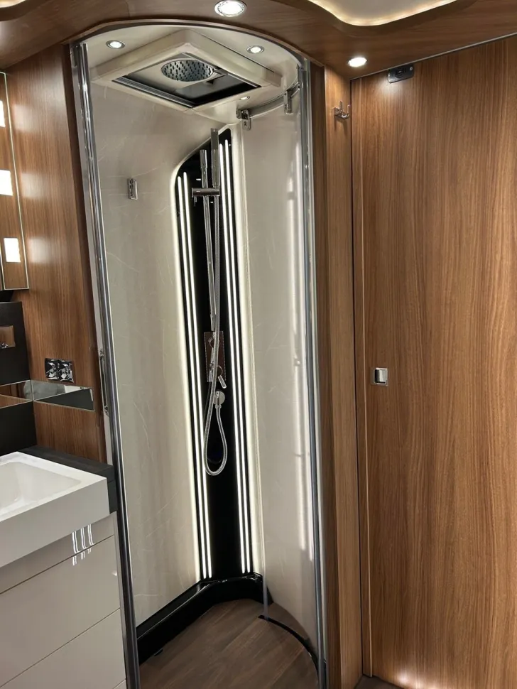 Fahrzeugbild Carthago chic s-plus I 61 XL LE #15
