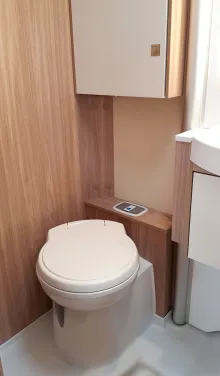 Fahrzeugbild Bürstner Delfin T 726 #24