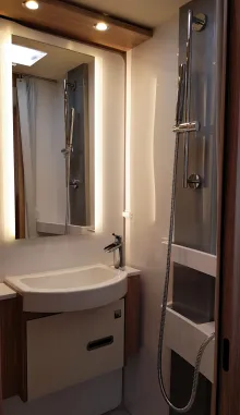 Fahrzeugbild Bürstner Delfin T 726 #27