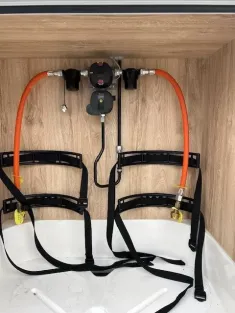 Bild 7 Eura Mobil Profila T 726 QF Top!! Hydraulische Stützen