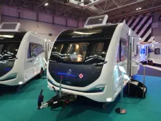 Bild 1 SWIFT CHALLENGER 560 3 Zimmer auf 2 Rädern