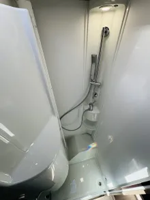 Dusche Adria Compact DL *ACC * 148l Kül * LED * ZV*