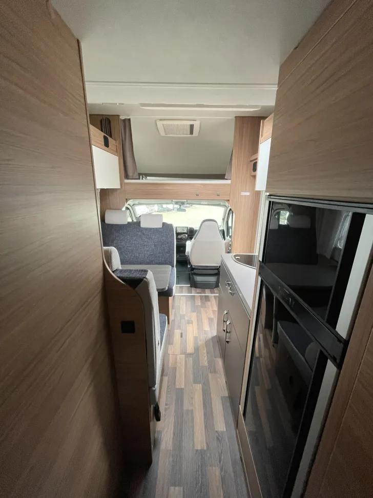 Fahrzeugbild Weinsberg CaraHome 650 DG #8