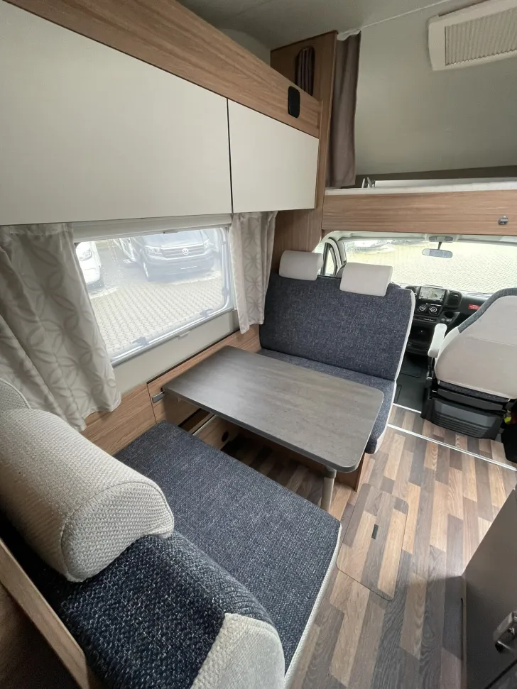Fahrzeugbild Weinsberg CaraHome 650 DG #6