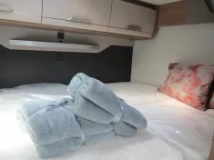 Bild 17 Knaus Tourer VAN 500 MQ Vansation 4-Schlafplätze, Rahmenfenster