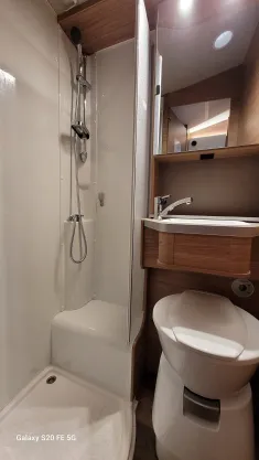 Bild 12 Weinsberg CaraCompact Suite 640 MEG EDITION [PEPPER] Dachklimaanlage