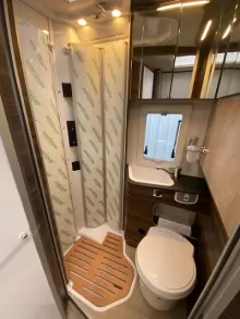 Fahrzeugbild Laika Ecovip H 3109 #8