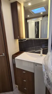 Fahrzeugbild Bürstner Elegance I 910 G Listenpreis: 207.200€ #16