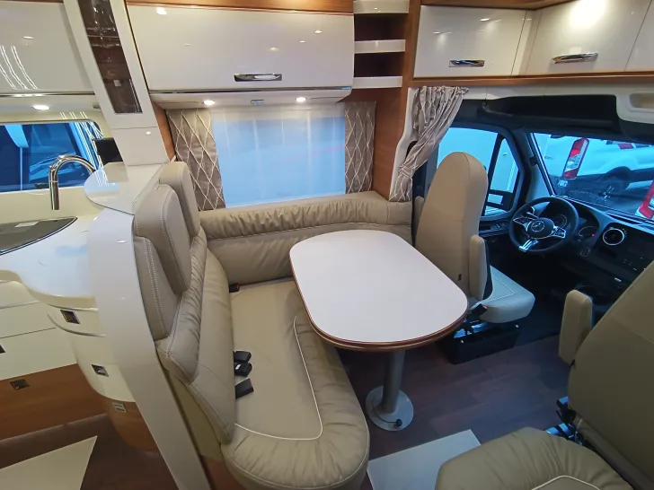 Fahrzeugbild Carthago chic c-line T 4.9 LE #7