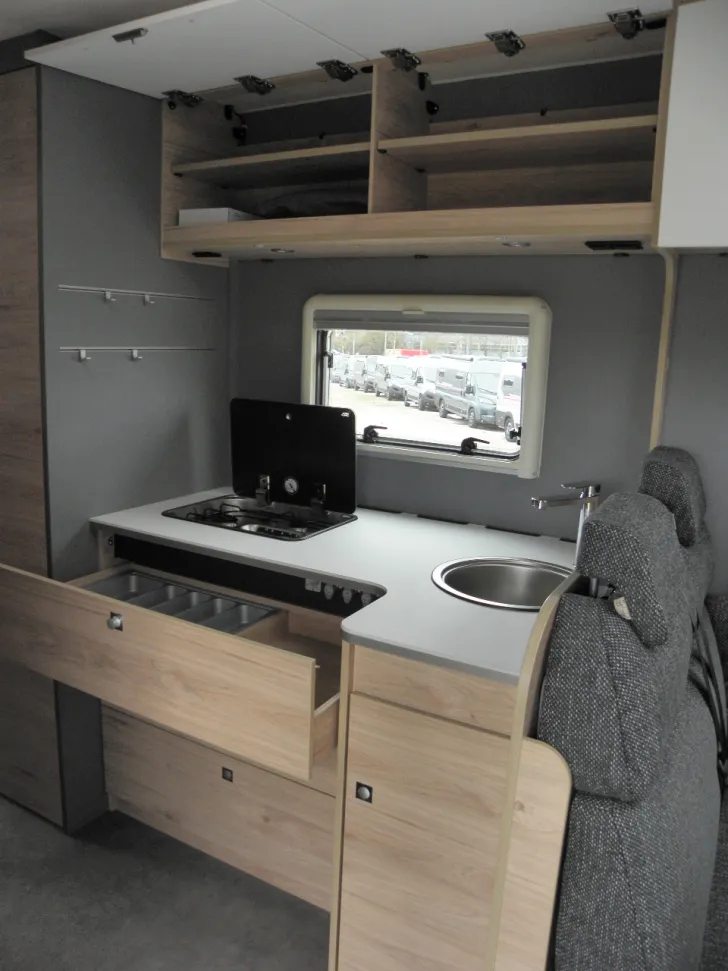 Fahrzeugbild Dethleffs XL Family A 7872-2 SALE #9