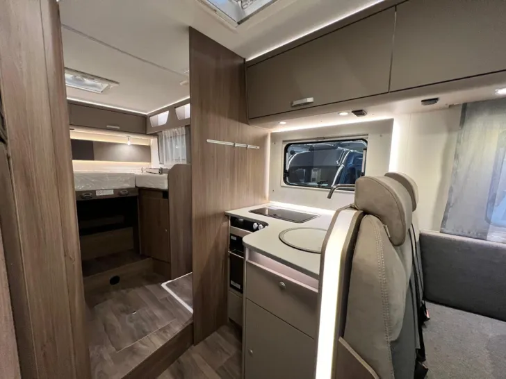 Fahrzeugbild Carado I 447 #11