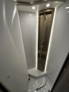 Bild 18 Bürstner Lyseo I 690 G