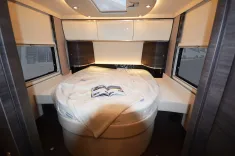 Bild 12 Concorde Charisma 910 MI Zeder/Highgloss*BAR*Vanille