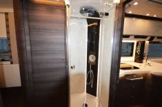 Bild 14 Concorde Charisma 910 MI Zeder/Highgloss*BAR*Vanille