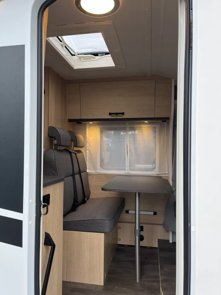 Fahrzeugbild Sunlight V 66 #11