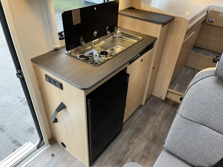 Fahrzeugbild Sunlight V 66 #14