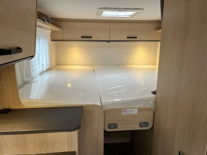 Fahrzeugbild Sunlight V 66 #17