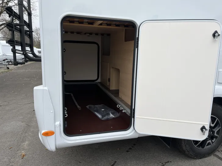 Fahrzeugbild Sunlight V 66 #23