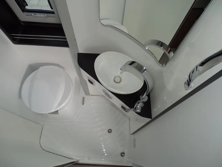 Fahrzeugbild Pössl H-LINE SUMMIT 600 PRIME #14