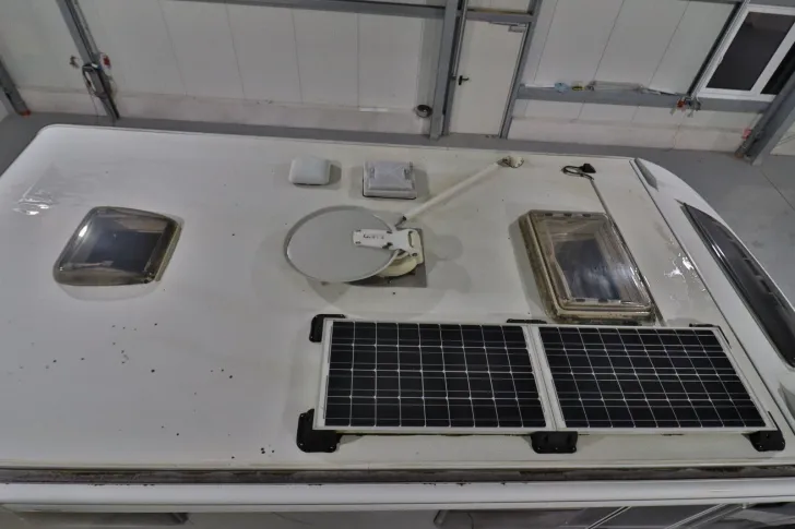 Fahrzeugbild Glücksmobil T 686/Einzelbetten/Garage/Markise/Solar #5