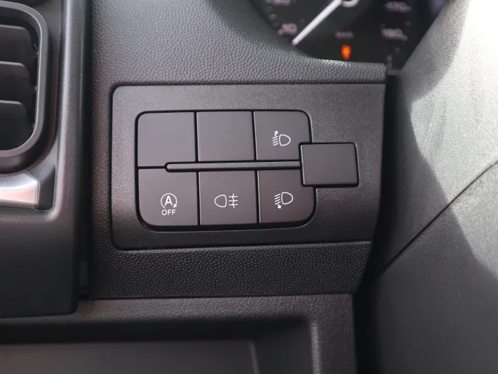 Fahrzeugbild Laika Kosmo L 319 LAGERRÄUMUNGSVERKAUF ! #13