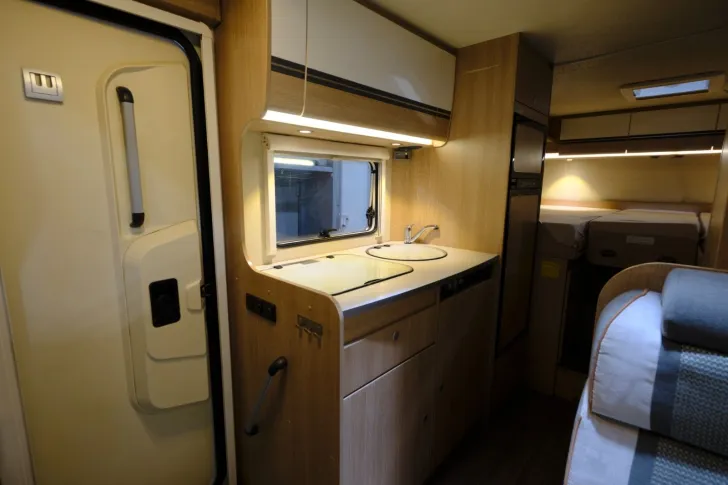 Fahrzeugbild Glücksmobil T 686/Einzelbetten/Garage/Markise/Solar #19