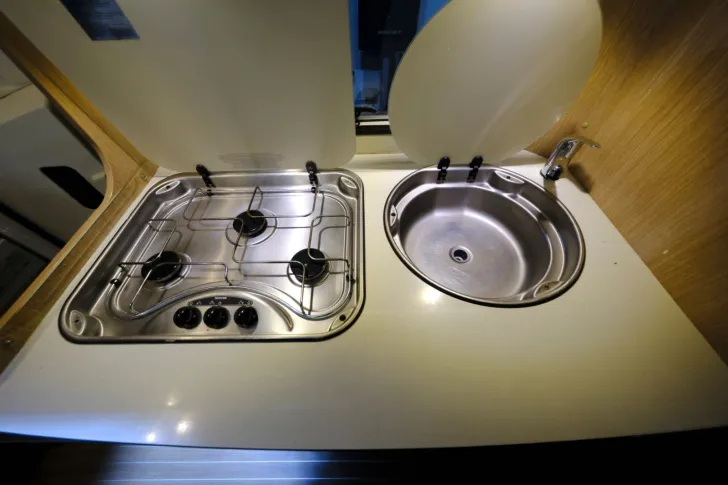 Fahrzeugbild Glücksmobil T 686/Einzelbetten/Garage/Markise/Solar #20