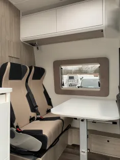 Bild 8 Kabe VAN 690 LB