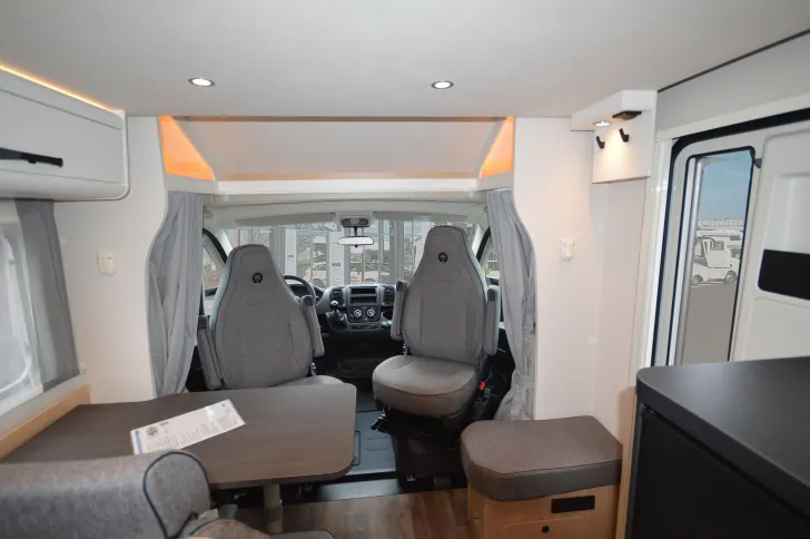 Fahrzeugbild Sunlight T 67S Adventure Edition #8