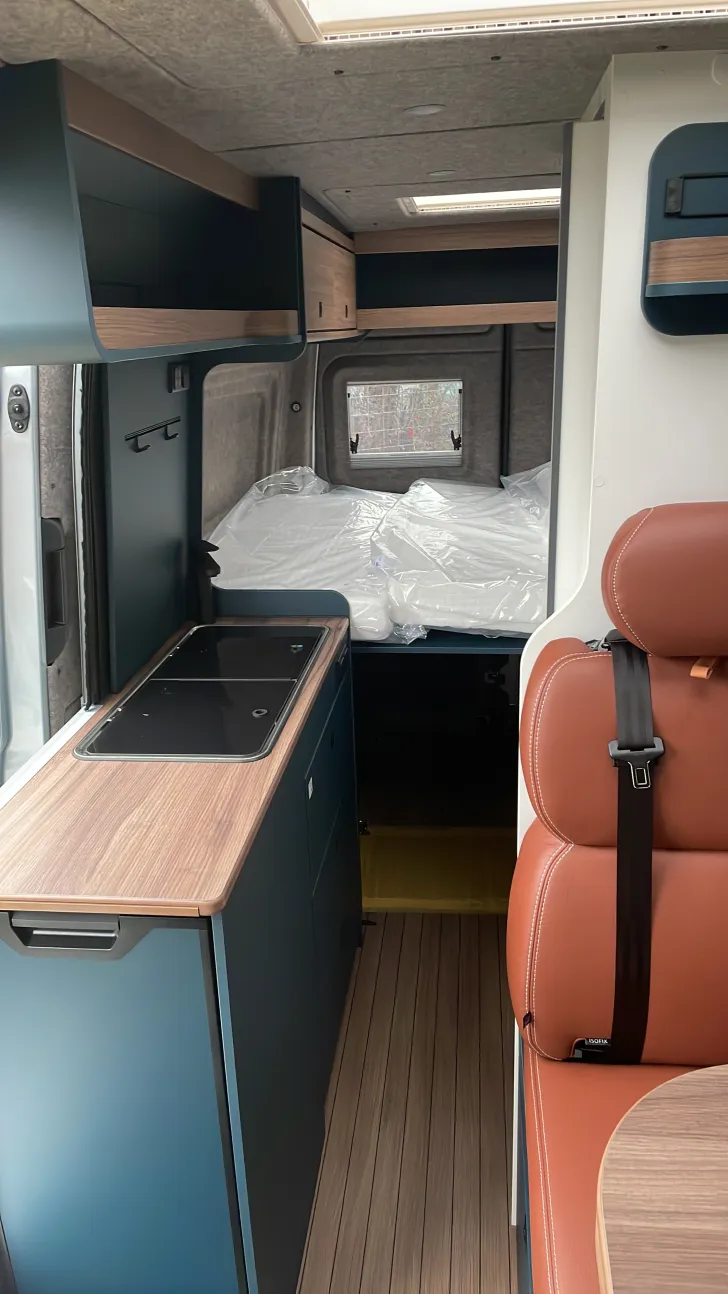 Sicht vorne-hinten Hymer Eriba Car 600 Tageszulassung