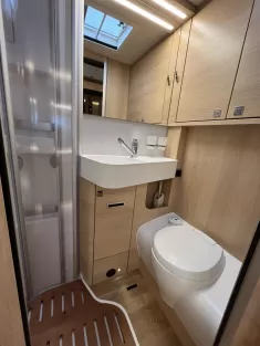 Bild 23 Hymer B-MC I 600 *Dachklima*Sat*