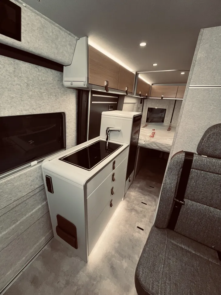 Fahrzeugbild Hymer Camper Van Grand Canyon Maxi, Dieselheizung, LED, Navi #8