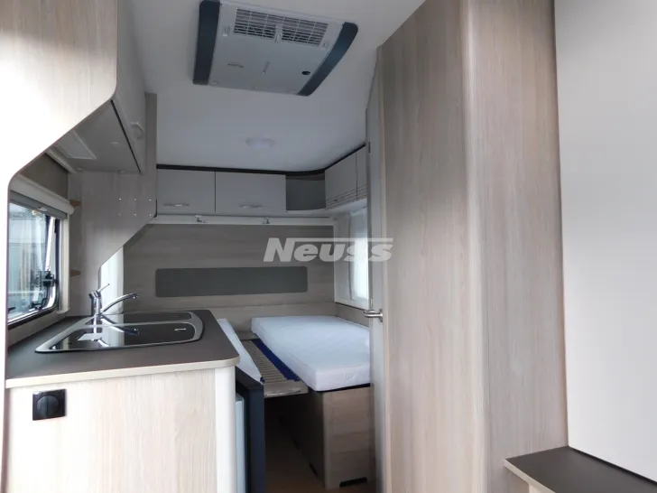 Fahrzeugbild Bürstner Premio Life 480 TL Mover, Klima Radtr., Vorzelt #7