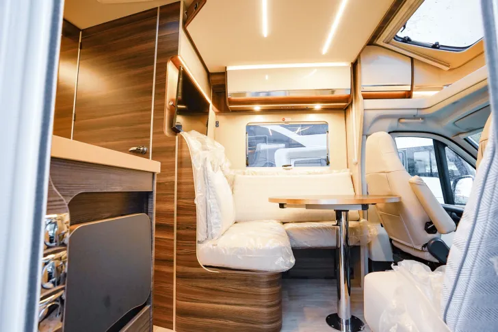 Fahrzeugbild Laika Ecovip L 3009 SIE SPAREN 27.321 EURO!!! #8