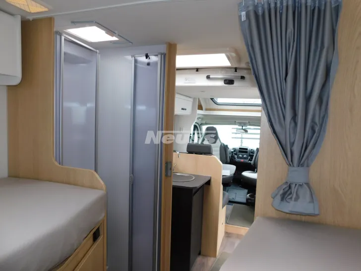 Fahrzeugbild Sunlight Adventure T 68 #17