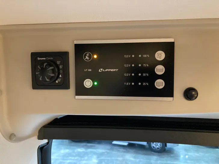 Fahrzeugbild Etrusco CV 600 DB Automatik, Aufstelldach #17