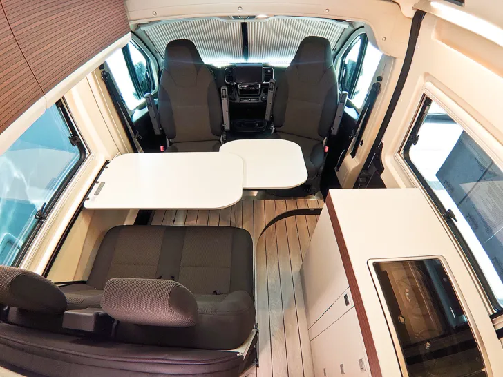 Fahrzeugbild Westfalia Columbus 640 E 180 PS Automatik*Solar*Markise #5