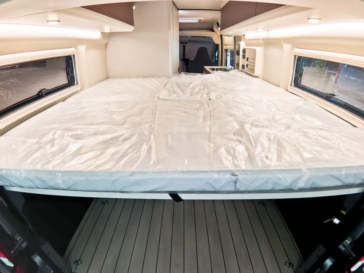 Fahrzeugbild Westfalia Columbus 640 E 180 PS Automatik*Solar*Markise #13
